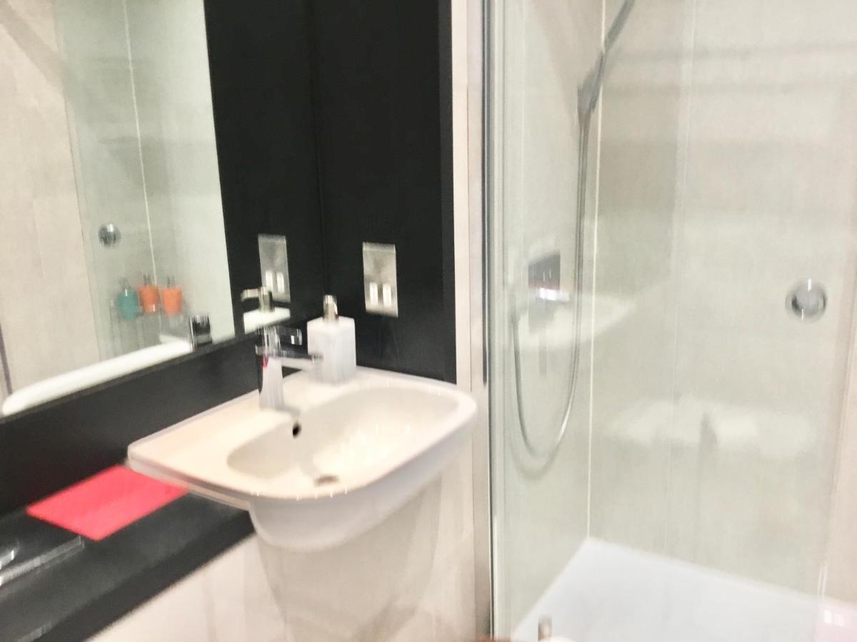 Luxury Ensuite Room 2 Minutes From Cambridge Station Exterior foto