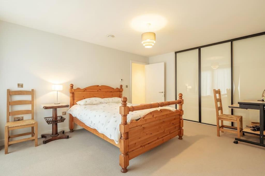 Luxury Ensuite Room 2 Minutes From Cambridge Station Exterior foto